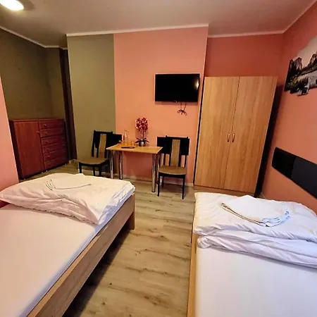 Dom Brama Mazur Nocleg ze śniadaniem 3*